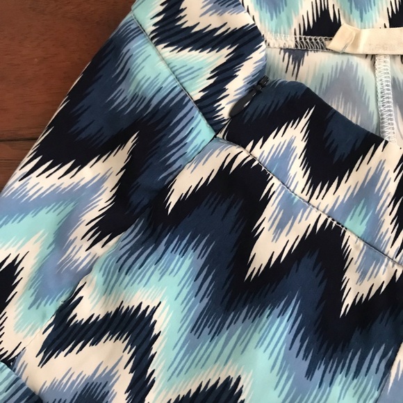 Blue Pattern Shorts - Picture 4 of 5